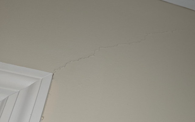 Crack Repair Service Image