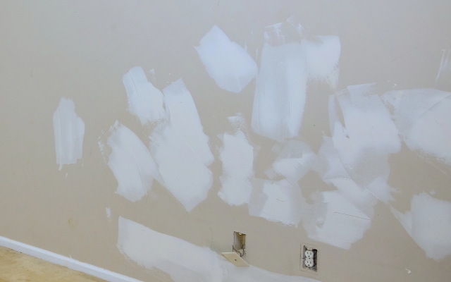 Drywall Repair Service Image